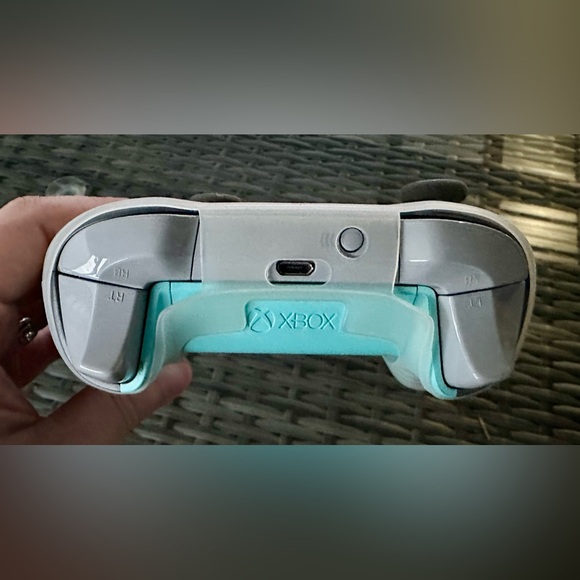 Xbox One Controller - Picture 7 of 7